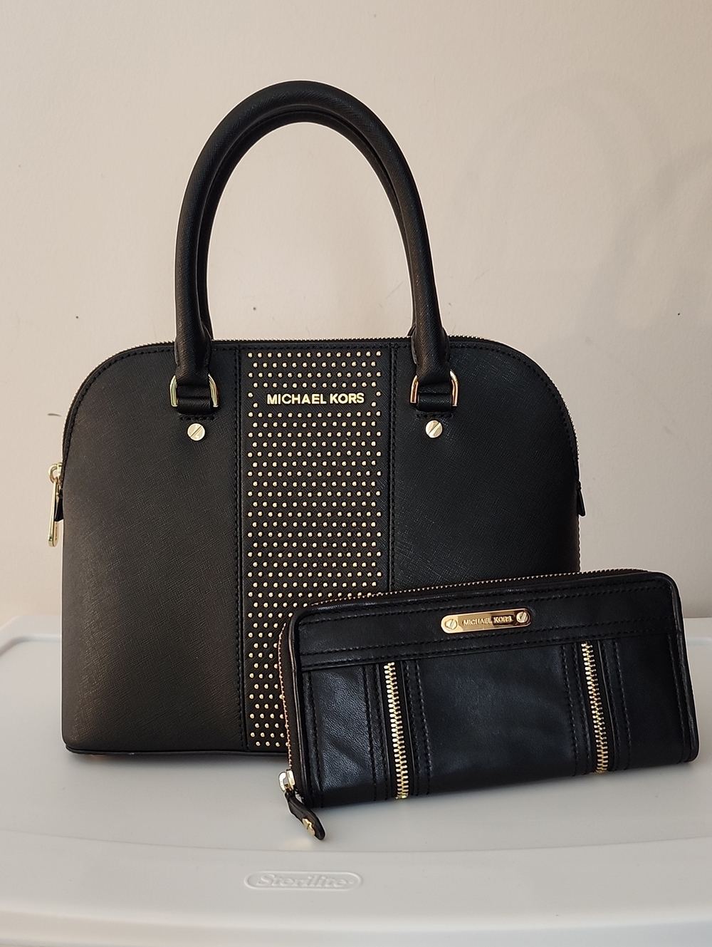 Michael Kors Dome Crossbod (New) w/Free MK Wallet